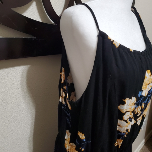 Xhilaration - Picture 6 of 6